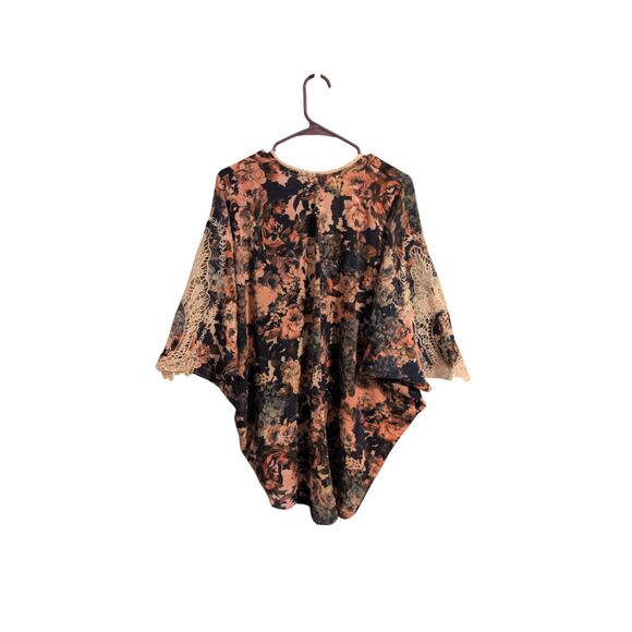 Yaya Club Floral Open Tunic – Lace Detail - Picture 5 of 5